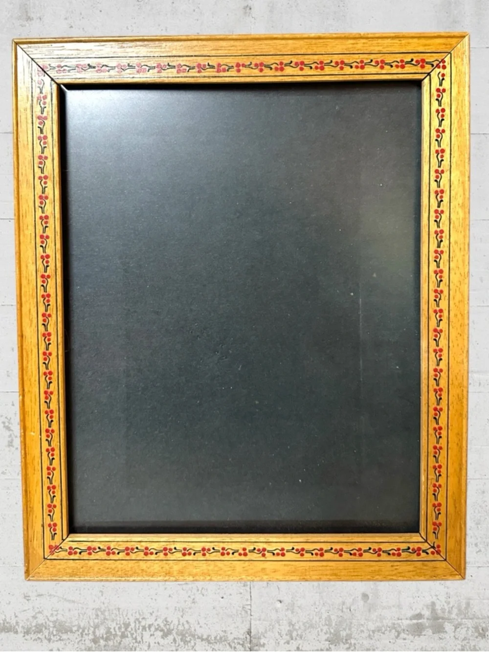 VINTAGE WOOD BORDERED PICTURE FRAME UNIQUE FITS 8X10